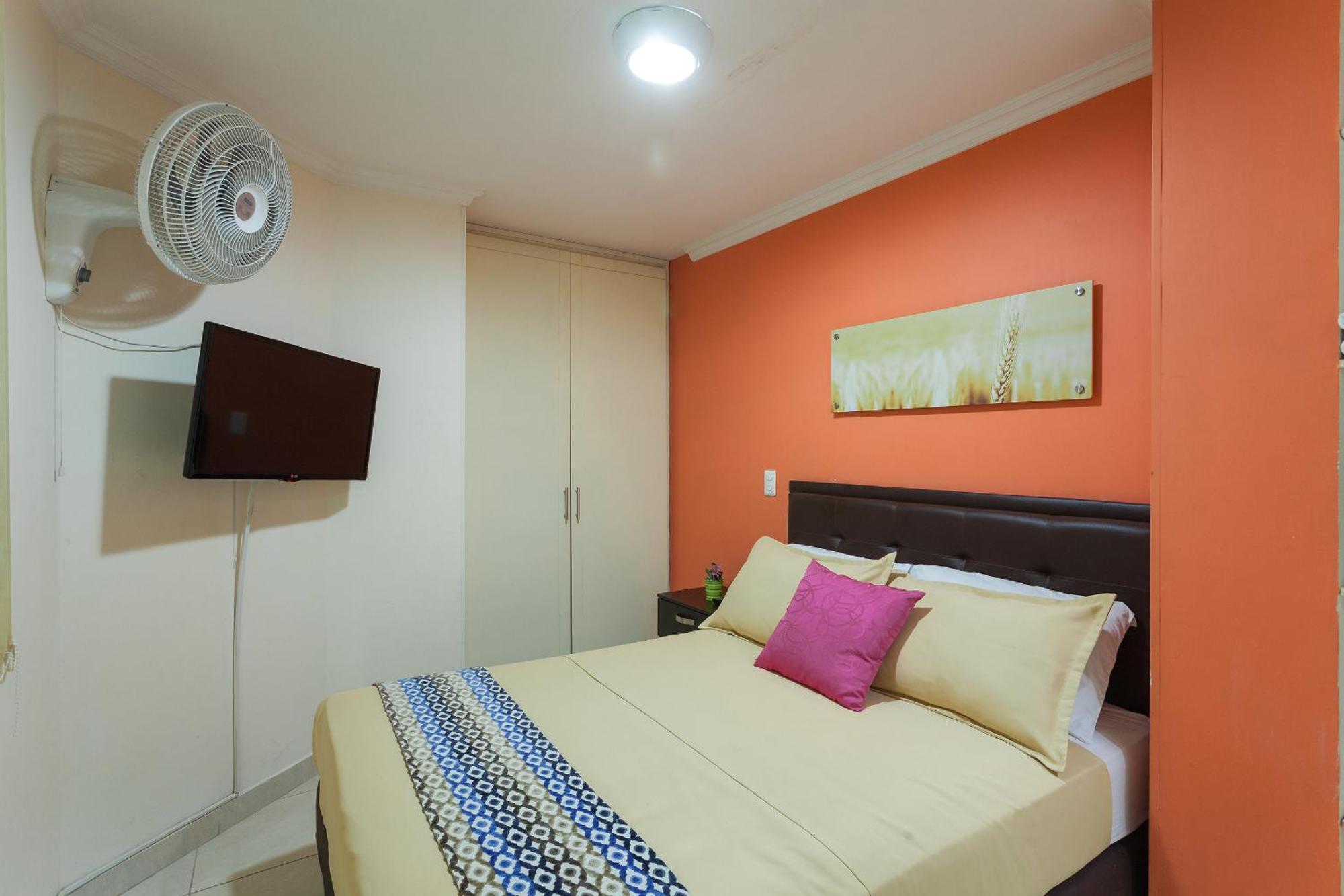 Apartamentos Laureles De La 70 Medellín Buitenkant foto
