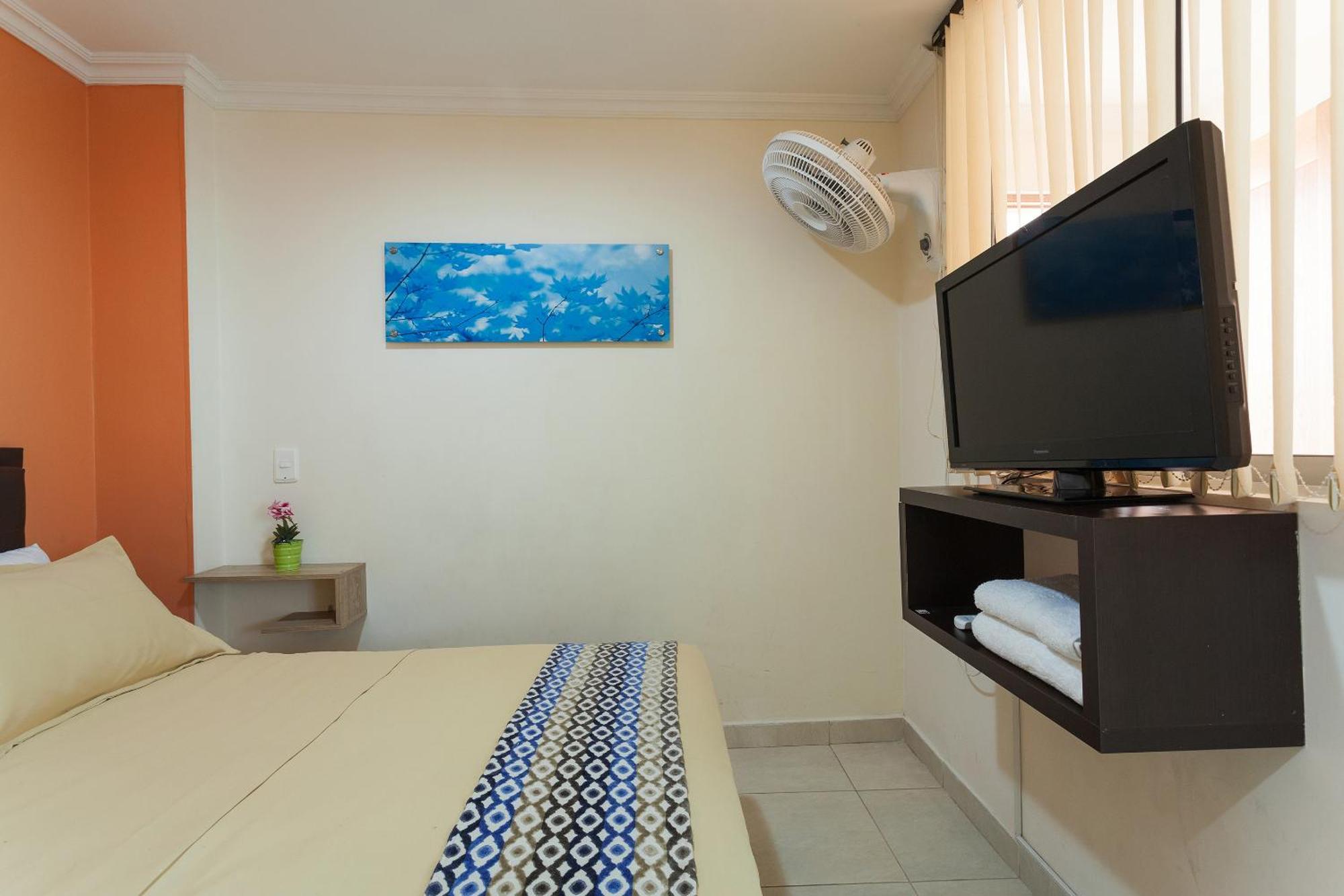 Apartamentos Laureles De La 70 Medellín Buitenkant foto