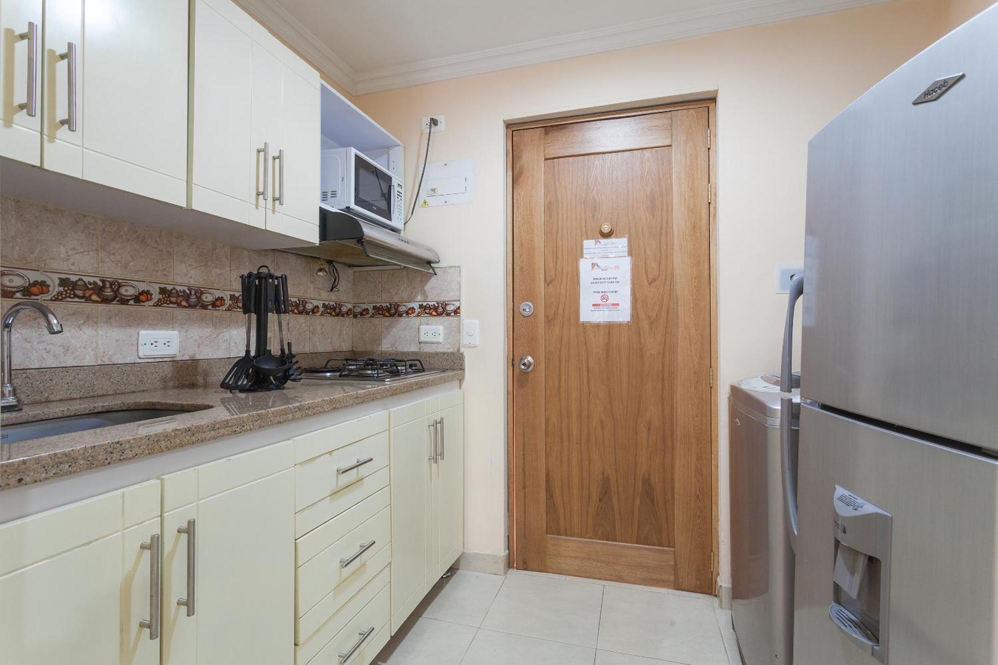 Apartamentos Laureles De La 70 Medellín Buitenkant foto